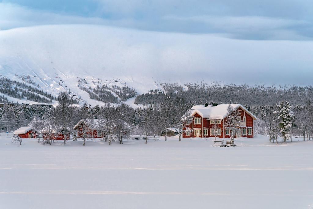 Aurora Estate Hotel Ylläsjärvi Exterior foto